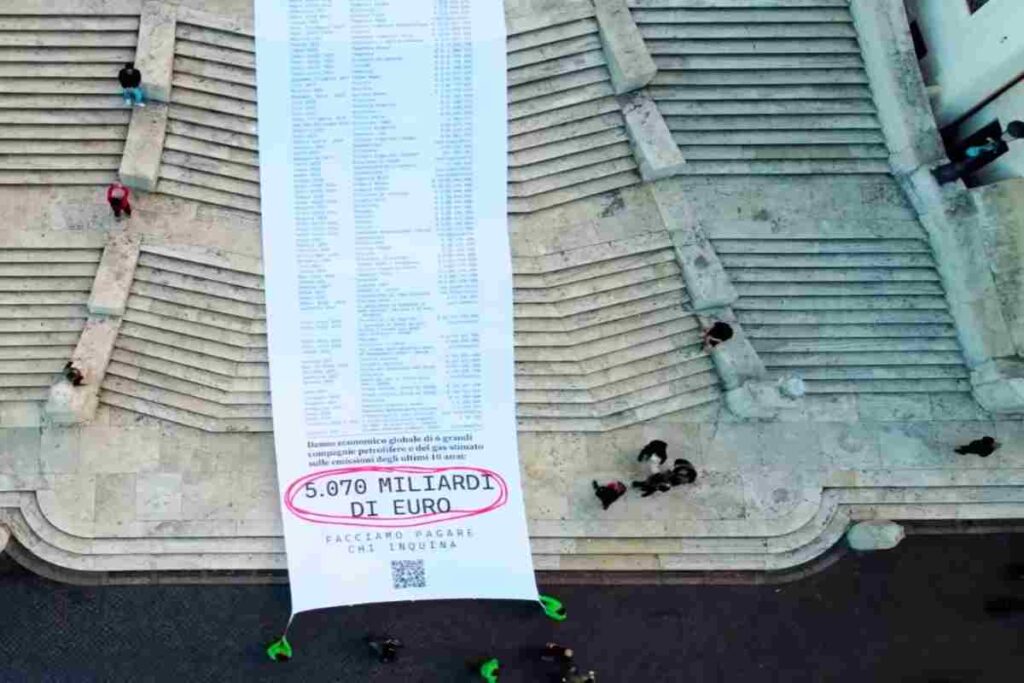 Scontrino gigante Greenpeace