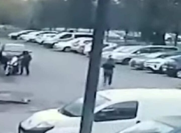 Inseguita e accoltellata dall'ex