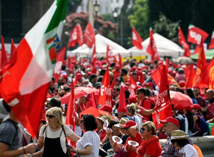 Il senso di Landini per lo sciopero generale ha radici profonde, già dalla FIOM nel 2011, parlava così , nella foto manifestazione cgil