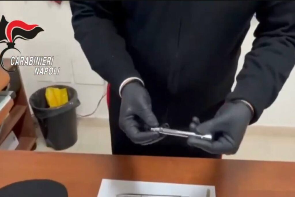 Penna pistola sequestrata