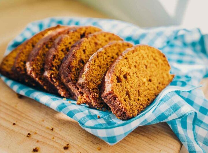 plumcake alla zucca tagliato a fette