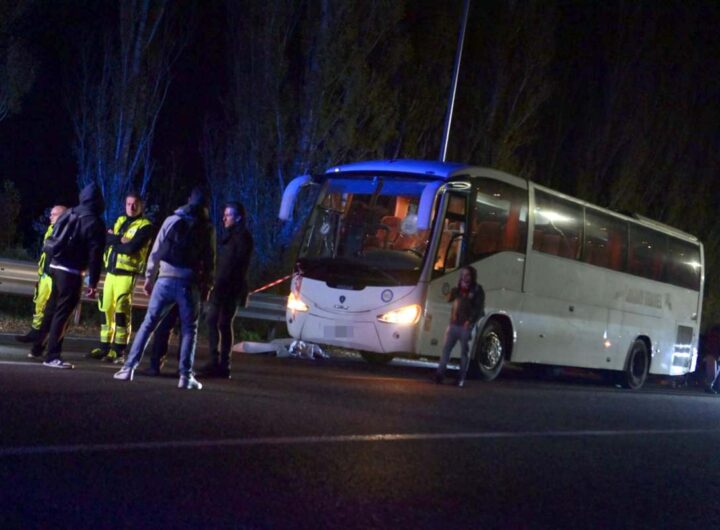Assalto pullman tifosi Pistoia Basket