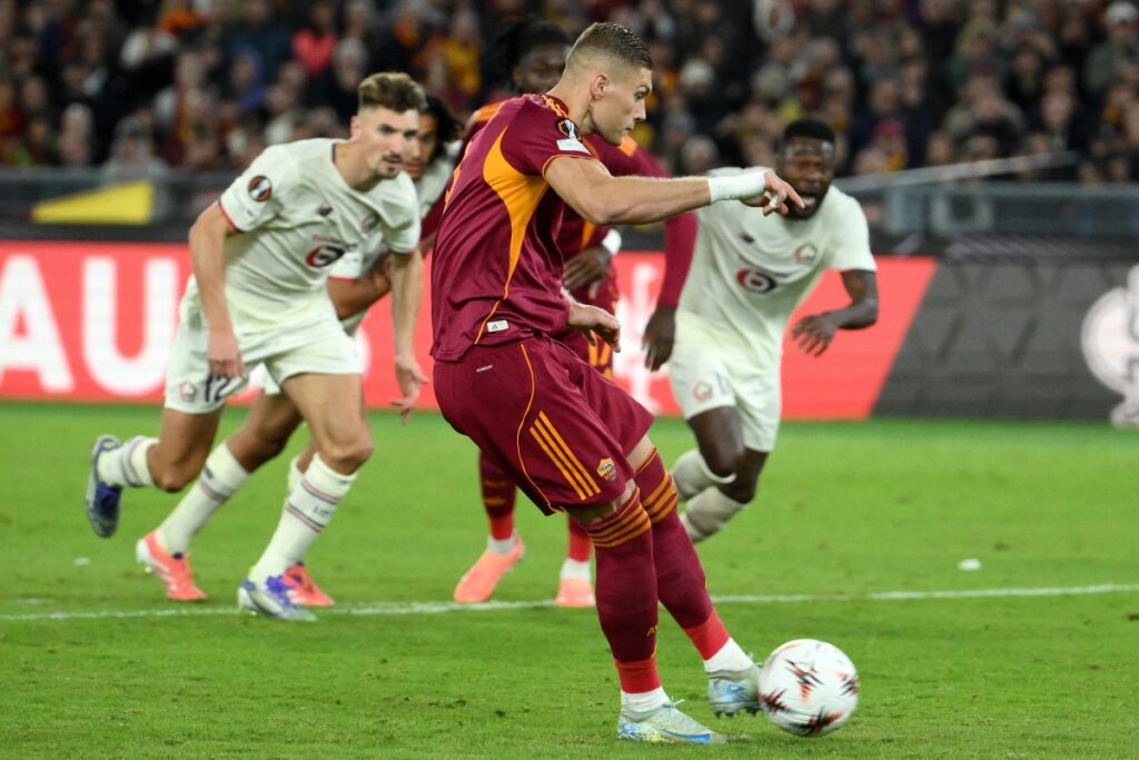 rigore dovbyk roma lille