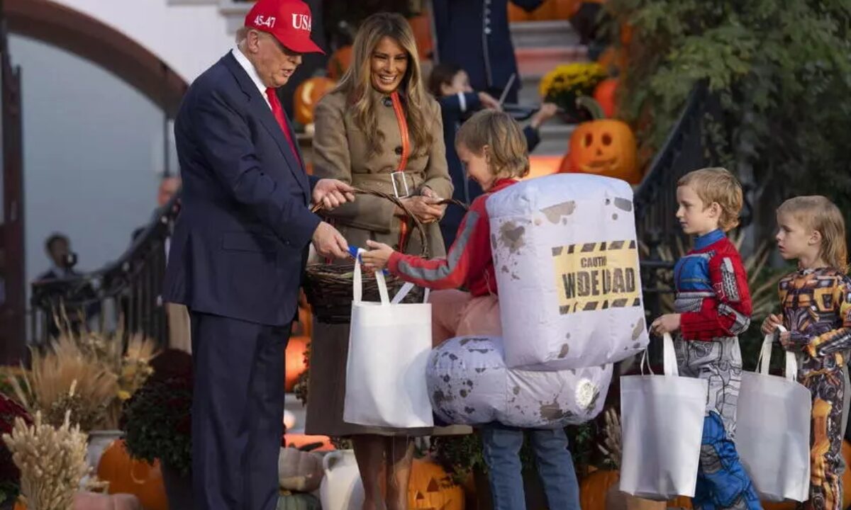 trump melania halloween