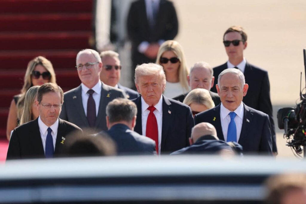 I sogni di Trump segni di demenza senile? Non ha fermato 9 guerre, debito Usa sempre peggio, nella foto trump con Netanyahu
