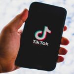 schermata TikTok sul cellulare