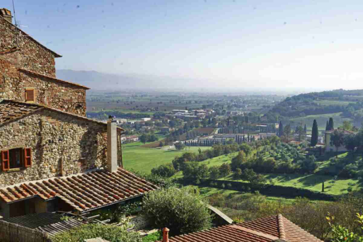 Il borgo più bello d’Italia? Non è quello che pensi. In pochi lo conoscono: è una perla rara