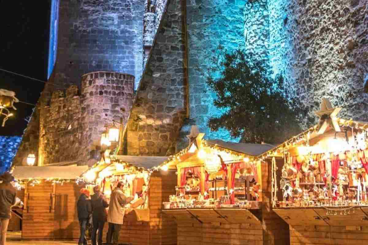 La magia del Natale prende vita in questo castello medievale: un villaggio incantato ti aspetta nel cuore d’Italia