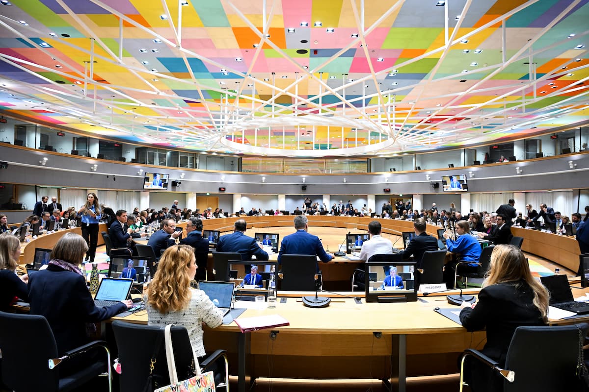 Ambiente, Gasparri: tutelare, ma senza paralizzare economia. Italia a Ue: no a obiettivi irraggiungibili