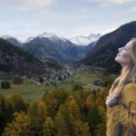 I colori caldi dei larici, le passeggiate tra castagneti e borghi antichi, e l’assenza di folle animano una regione che si mostra in un’inedita veste intima e autentica.