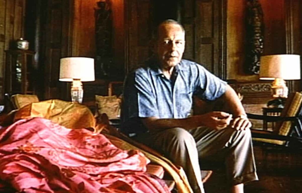 Thompson, cognome che unisce tre tragici destini: di un giornalista, un romanziere, una spia