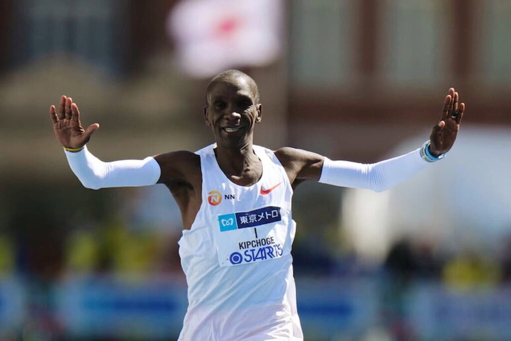 Il keniano Kipruto ha vinto la maratona di New York, con 55.000 partecipanti e 2 milioni di spettatori ai lati della strada.