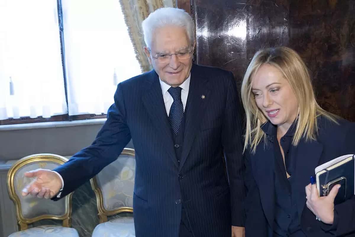 Cosa ha scritto la Verità dí tanto grave da provocare il putiferio e un faccia a faccia fra Meloni e Mattarella?
