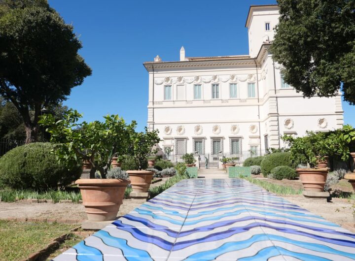 Nel giardino segreto dei Melangoli a Villa Borghese installazione Sartogo che ci porta al Cardinal Scipione