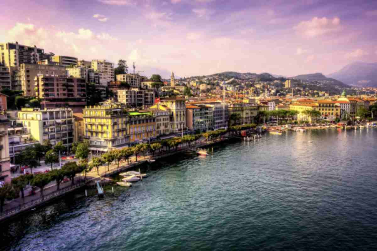 Il Ticino è anche terra di trekking, con sentieri che invitano a un contatto diretto con la natura e momenti di pace, soprattutto nelle stagioni meno affollate.