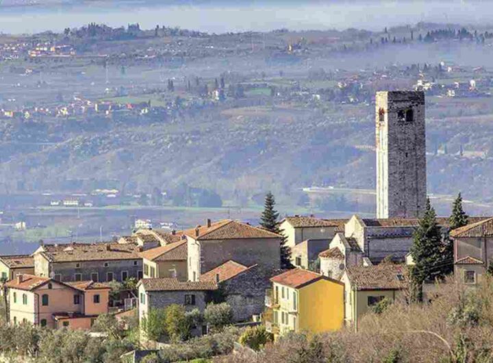 Questo borgo, insignito del titolo de I Borghi più belli d’Italia, rappresenta una meta imperdibile per gli appassionati di storia