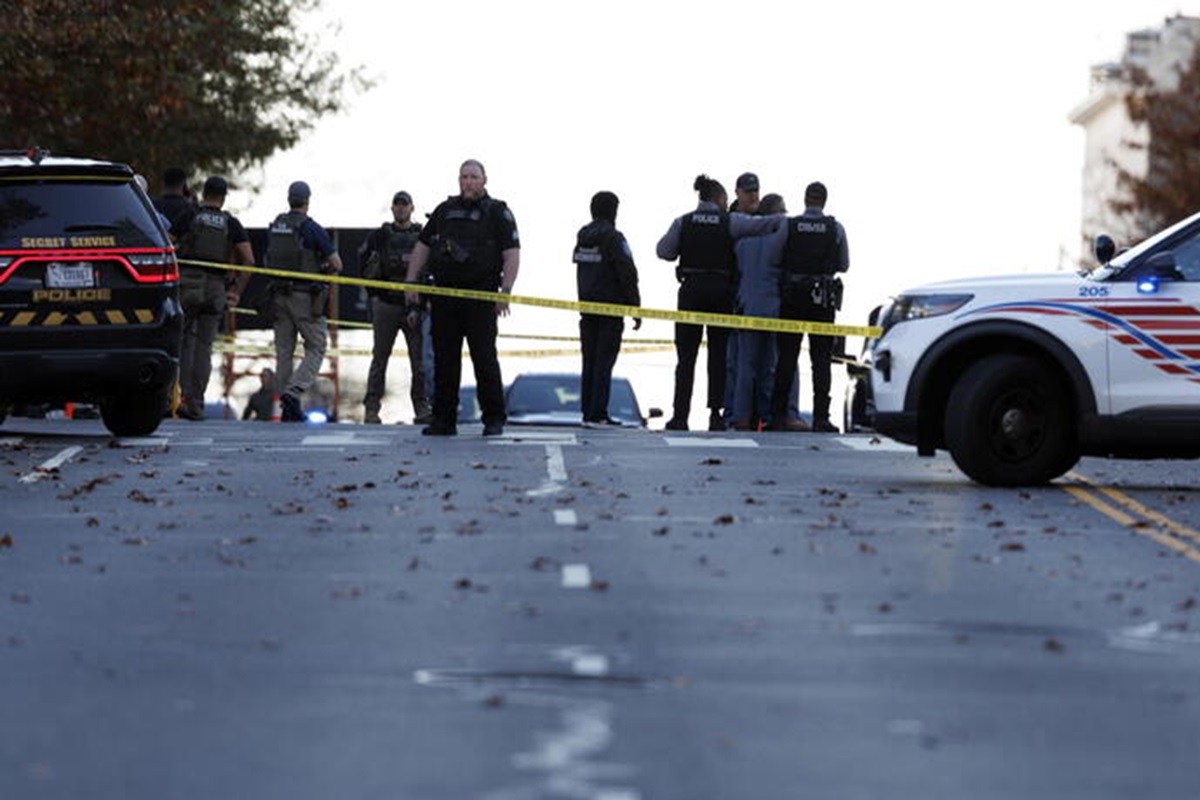 Le notizie del giorno, CNN: “L’aggressore di Washington è un afghano di 29 anni”. Trump: “Atto di terrore e malvagità”