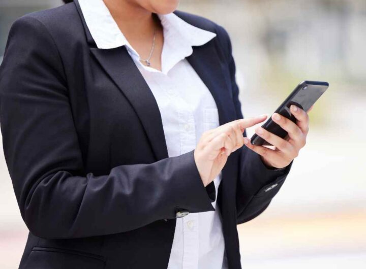 WhatsApp nel caos: dilaga la truffa che ruba identità, tutti i dettagli