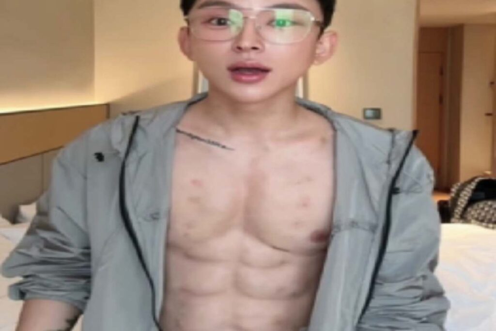 Addominali finti con iniezioni di acido ialuronico