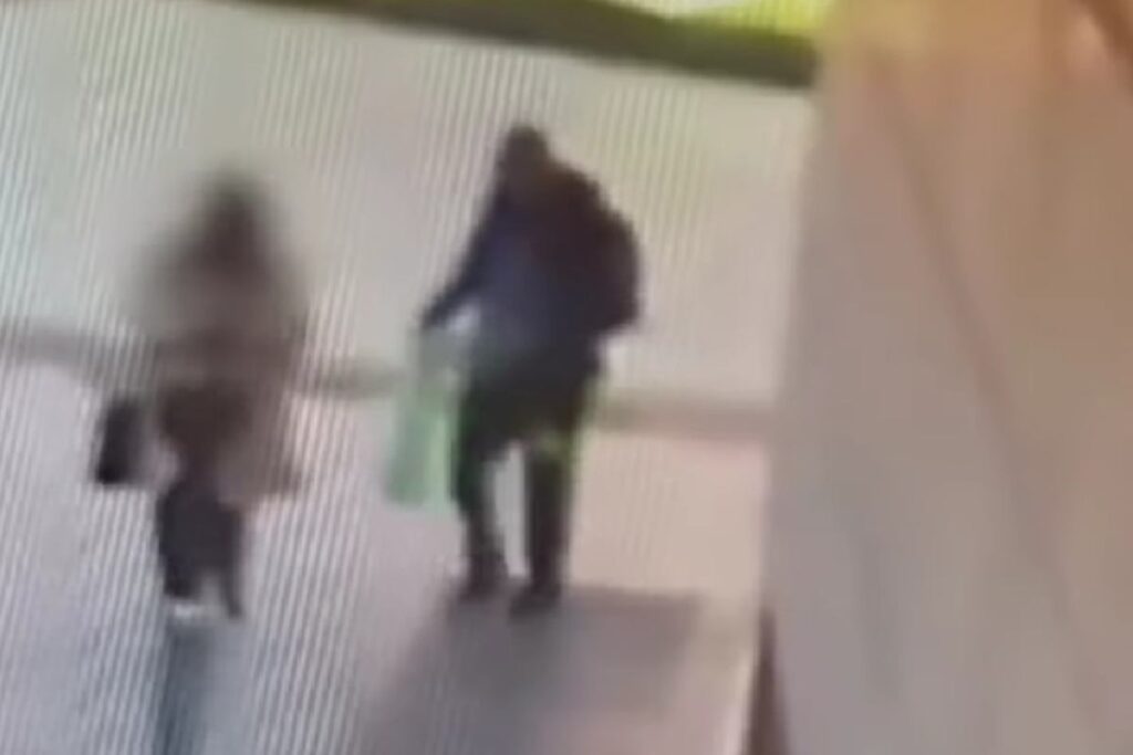 Donna accoltellata a Milano