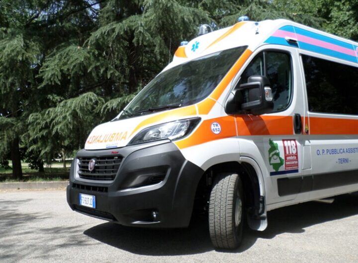 Un'ambulanza
