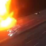 Camion cisterna prende fuoco dopo l'incidente