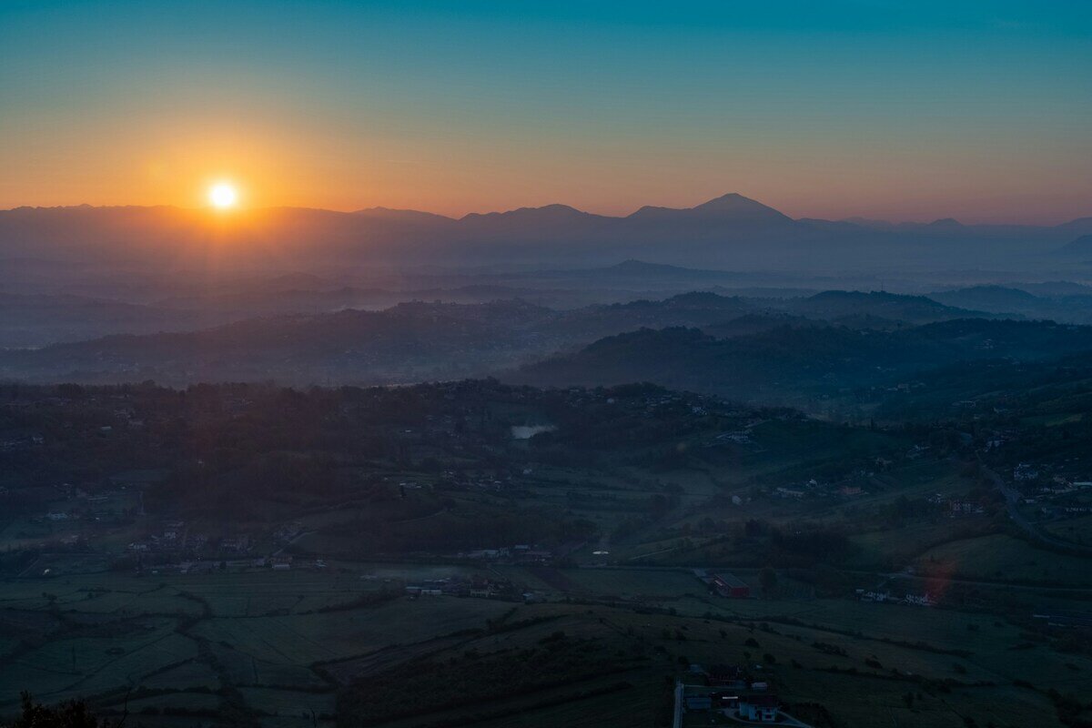 Un piccolo borgo nascosto tra i Monti Ernici: la perla vicino Roma dove il tempo si è fermato