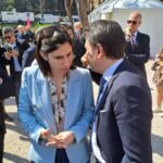 La politica italiana è un ginepraio, vengo anch’io, no tu no: Bruno Tucci ci aiuta a orientarci, nella foto conte e schlein