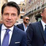 L'ex premier Giuseppe Conte e Rocco Casalino