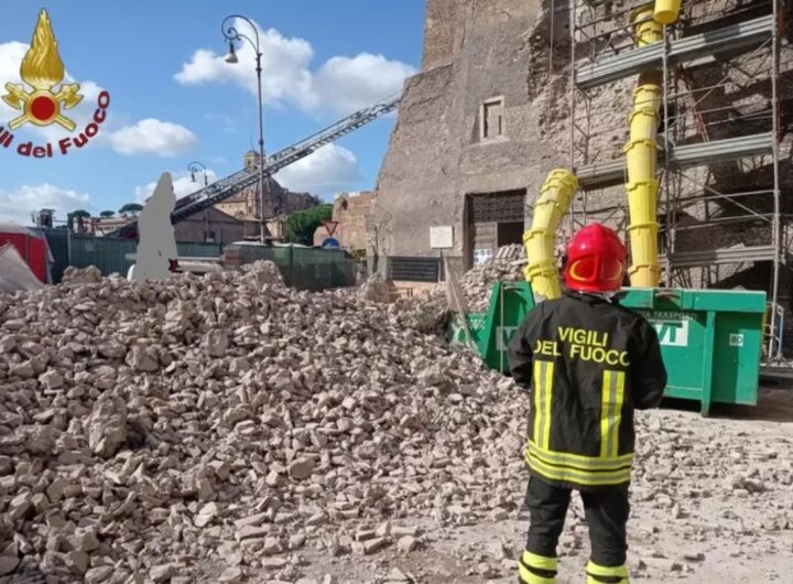 crollo muro fori imperiali