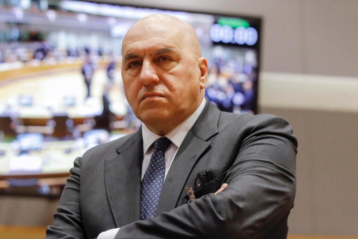 Crosetto: “Proporrò un disegno di legge sulla reintroduzione del servizio militare come in Francia e Germania”