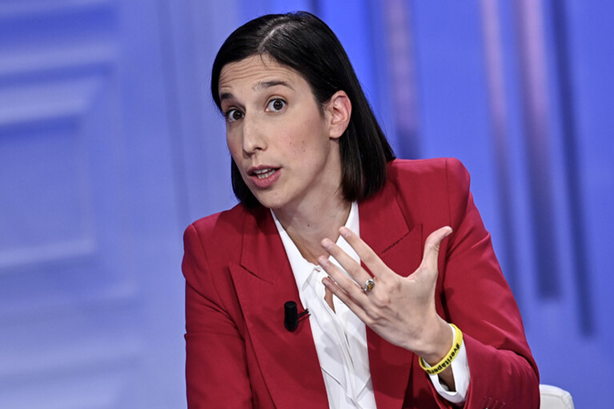 Garante della Privacy, Schlein: “L’intero consiglio si deve dimettere”. Meloni: “L’autorità è eletta dal Parlamento durante il governo giallo-rosso”