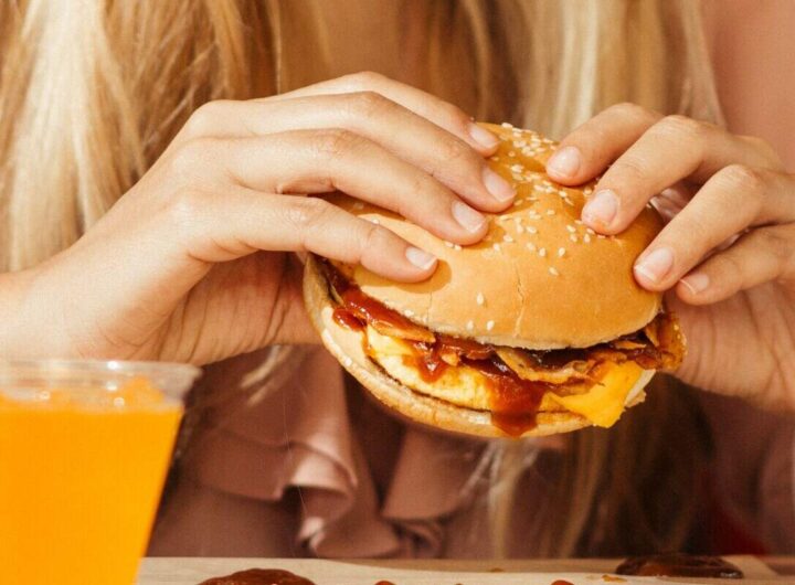 mangiare al fast food