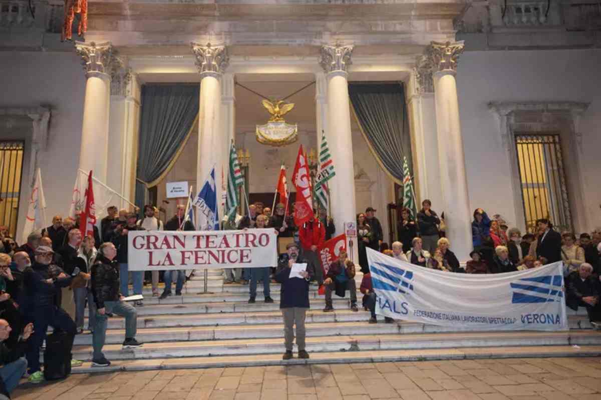 Fenice, si alza il sipario con la Clemenza di Tito: no allo sciopero, il ministro ha blindato Beatrice Venezi. Ma restano le tensioni