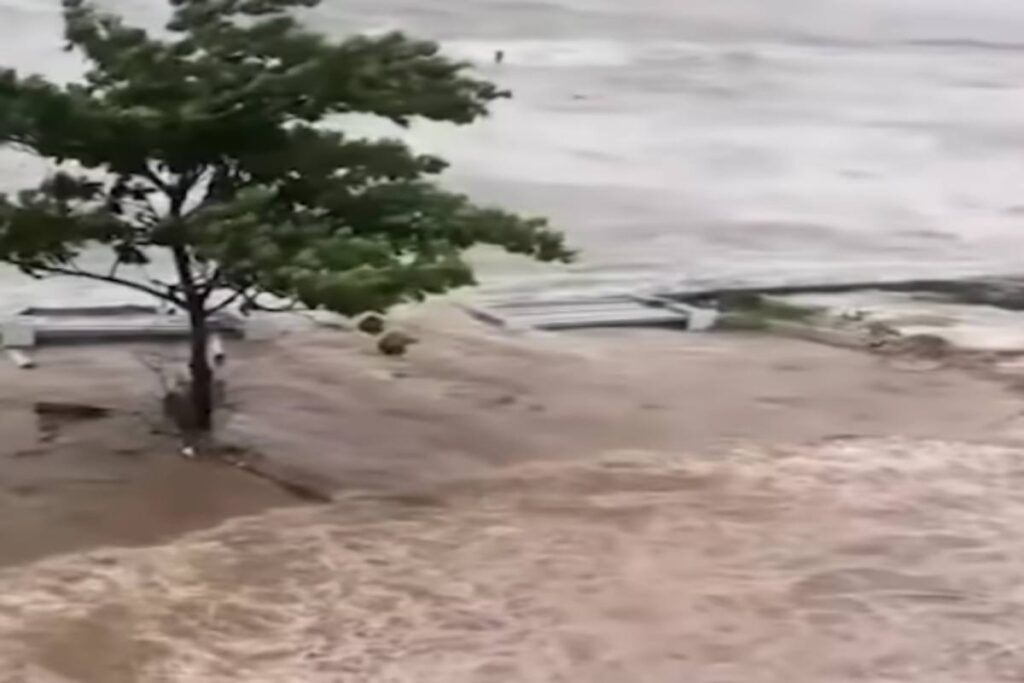 Il tifone Fung-wong si abbatte sulle Filippine