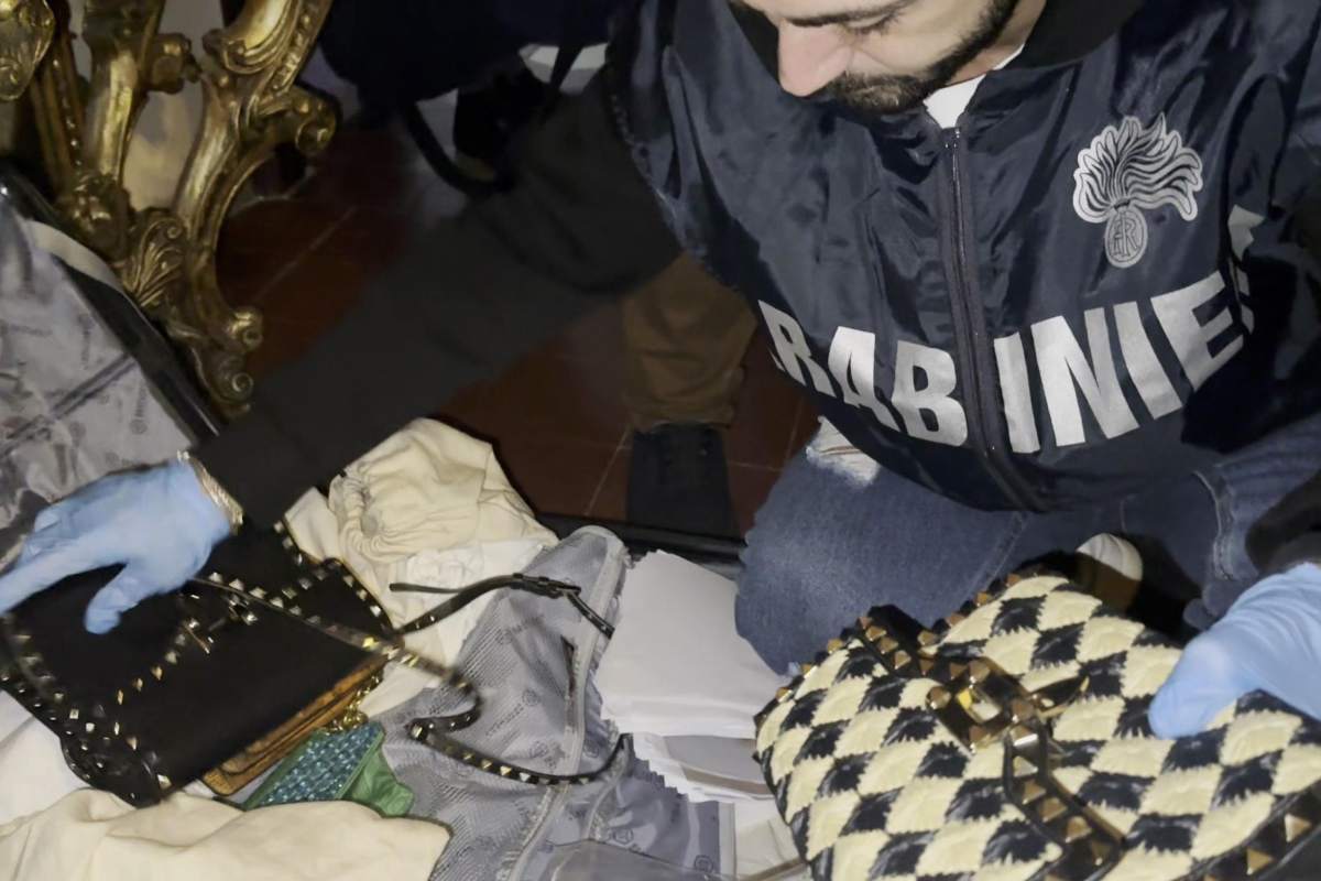 Furti da Louis Vuitton e Valentino, recuperate quasi tutte le borse rubate