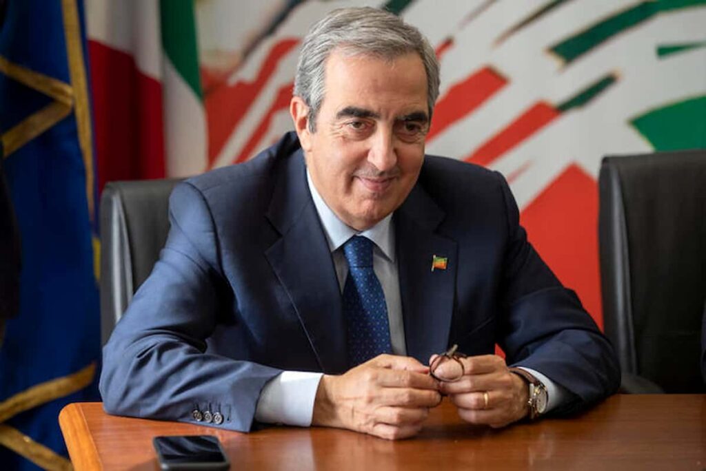Bologna, Gasparri: gravissimo che sindaco del PD abbia criticato Forze dell'ordine