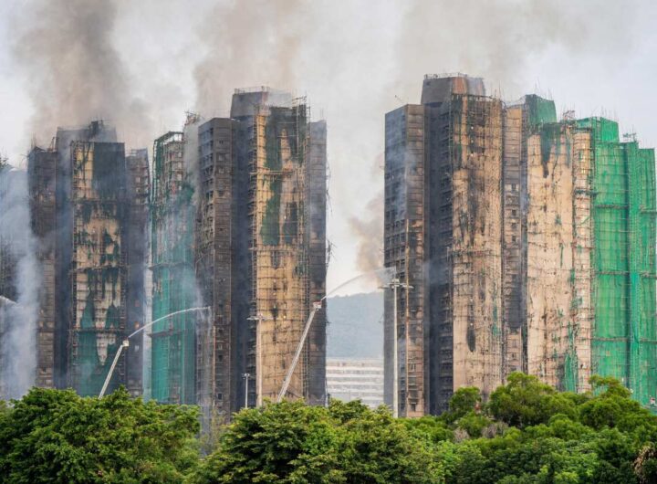 grattacieli in fiamme a hong kong