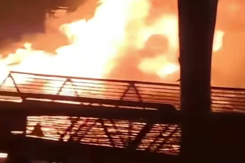 Auto esplode in India