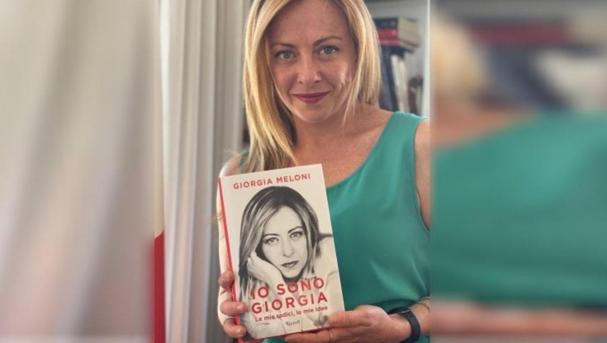 giorgia meloni prsenta Io sono Giorgia