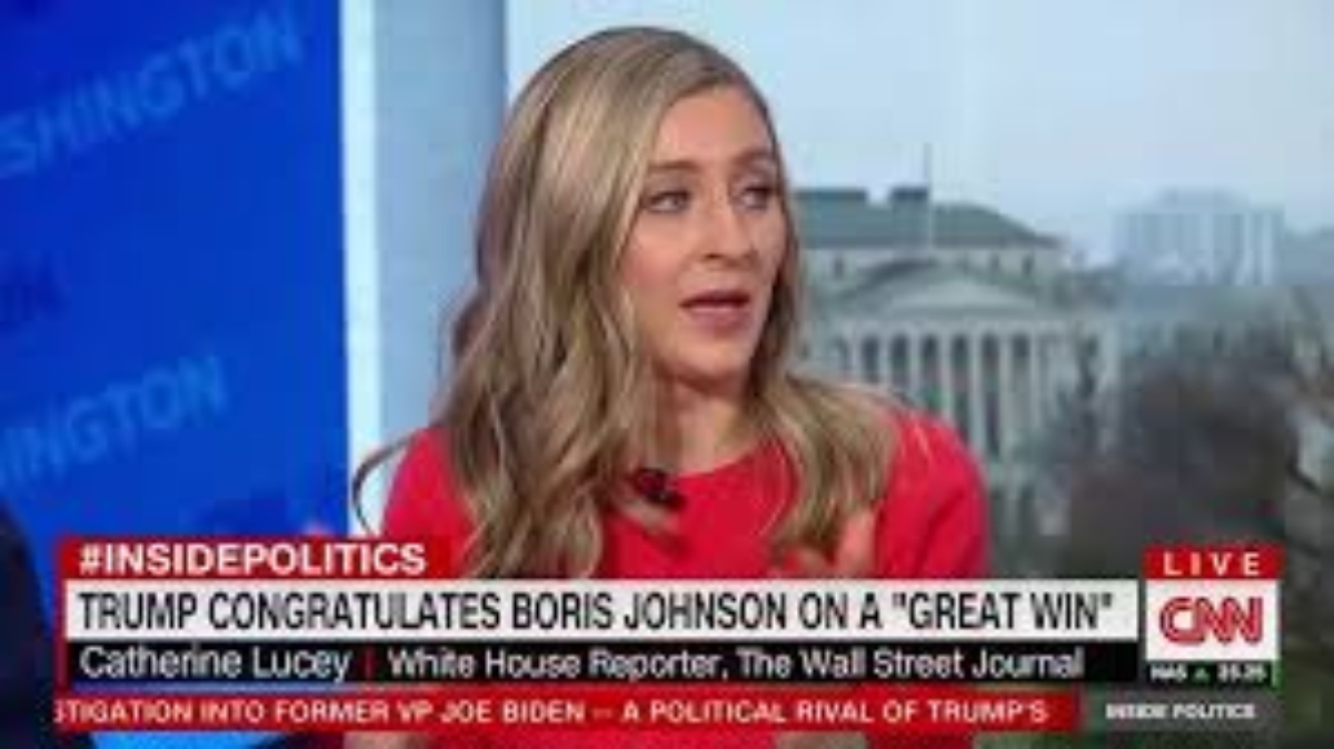 Stile Trump: “Taci cicciona”, così ha zittito la giornalista di Bloomberg che gli chiedeva di Epstein