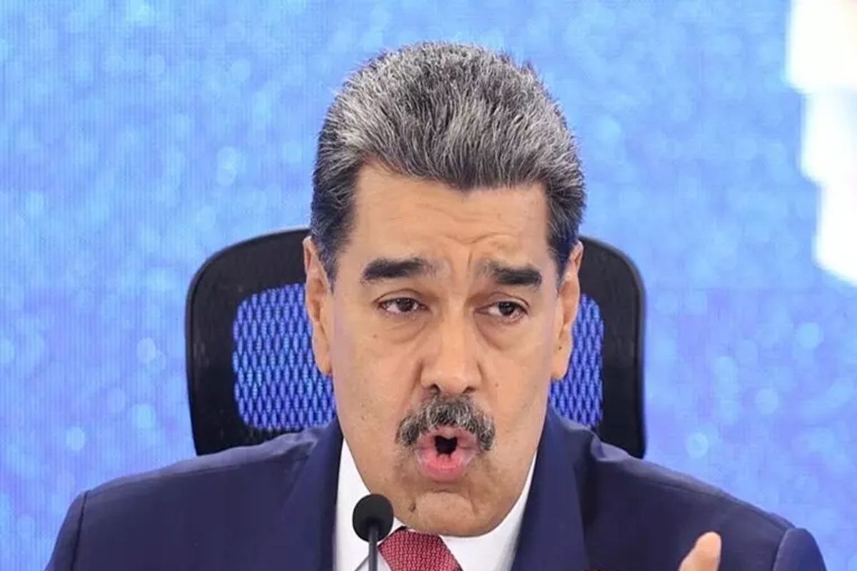 Trump: “Non stiamo pensando a una guerra, ma i giorni di Maduro sono contati”. Il presidente venezuelano: “La nostra democrazia è la più avanzata del pianeta”