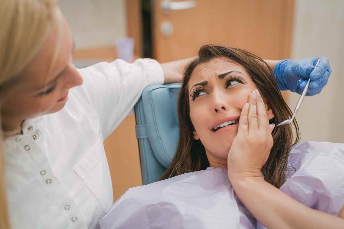 Gengive infiammate e mal di denti: potrebbero essere il primo segnale di qualcosa di molto più grave