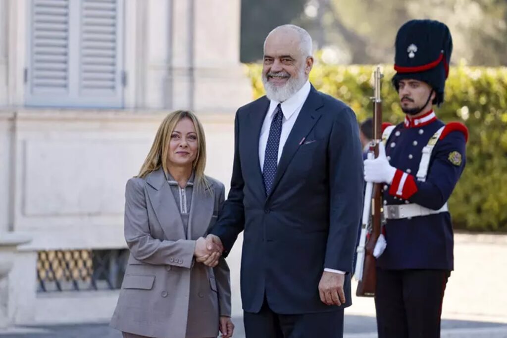 Giorgia Meloni e il premier albanese Edi Rama