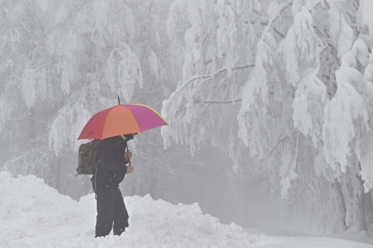 Che tempo farà nei prossimi giorni? Anticipo d’inverno: venti forti e neve sull’Appennino