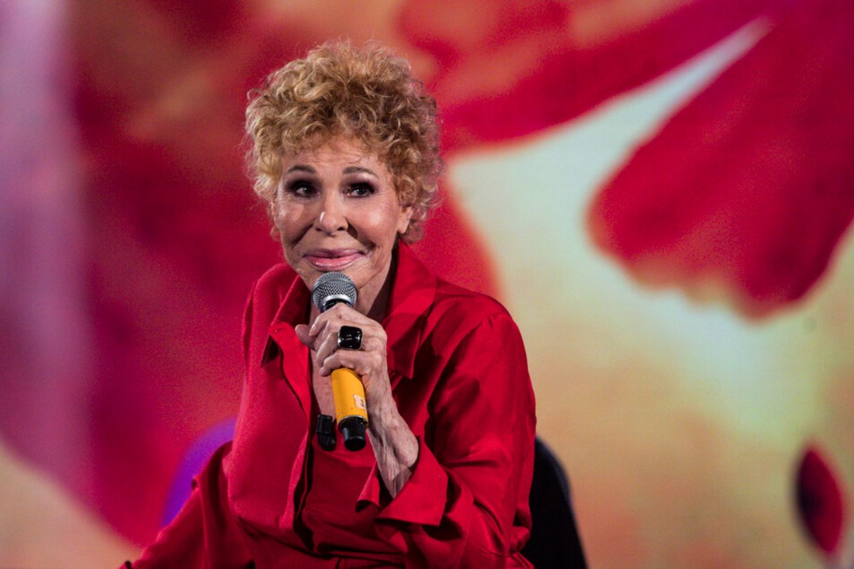 Ornella Vanoni e il funerale già organizzato: “Avrò un abito di Dior. Le ceneri sparse in laguna”