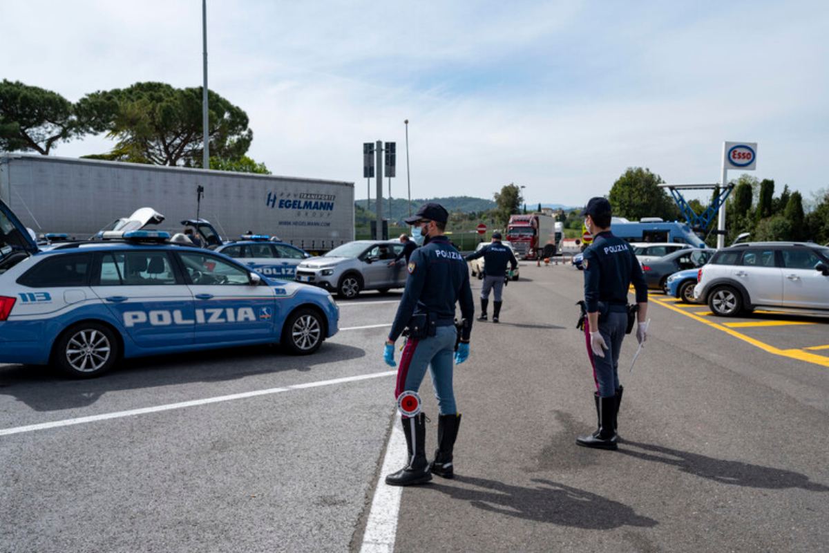 Nuovi controlli della polizia stradale sui sistemi anti-inquinamento delle auto diesel