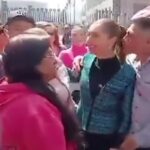 La presidente del Messico Claudia Sheinbaum molestata da un uomo