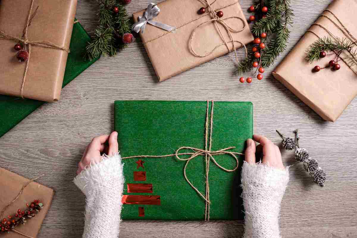 5 regali di Natale chic per le amiche dai 10 ai 50 euro: idee eleganti che faranno colpo