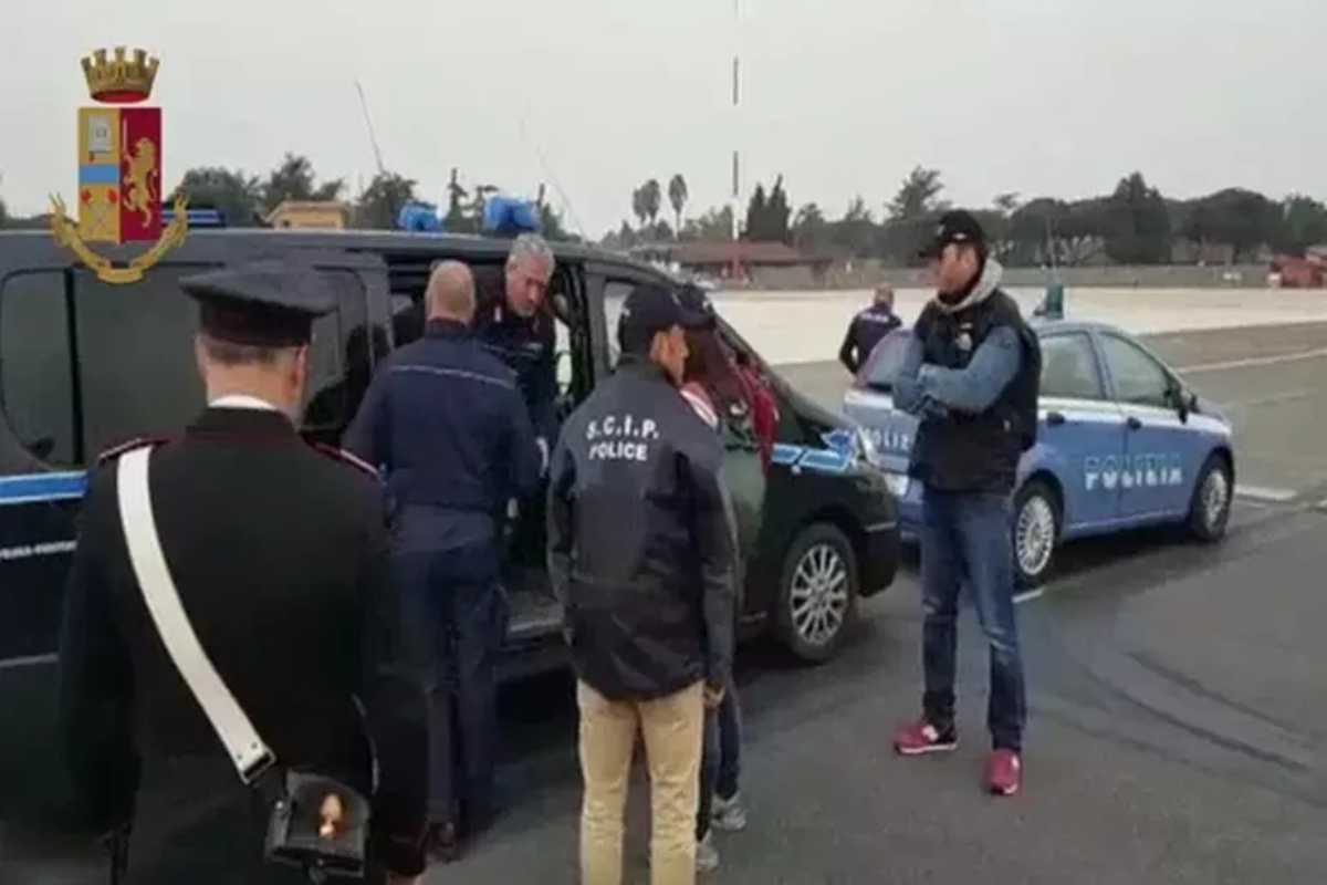 Smantellata rete di sfruttamento 